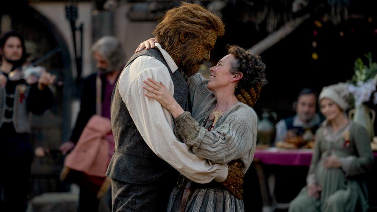 Oscar winner Olivia Colman, Emmy winner Alexander Skarsgård preview unconventional romance 'Wicker' — WTSP Entertainment Tampa Bay, Land O' Lakes Arts news