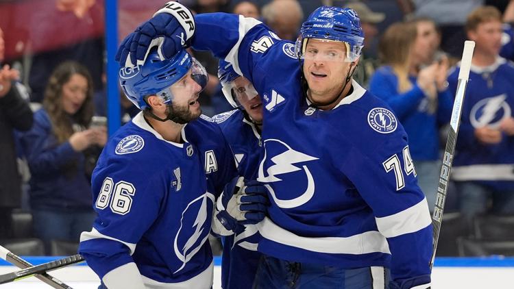 Carlson scores twice to help the Lightning beat the Wild 3-2 — WTSP Sports Tampa Bay, Land O' Lakes Sports news
