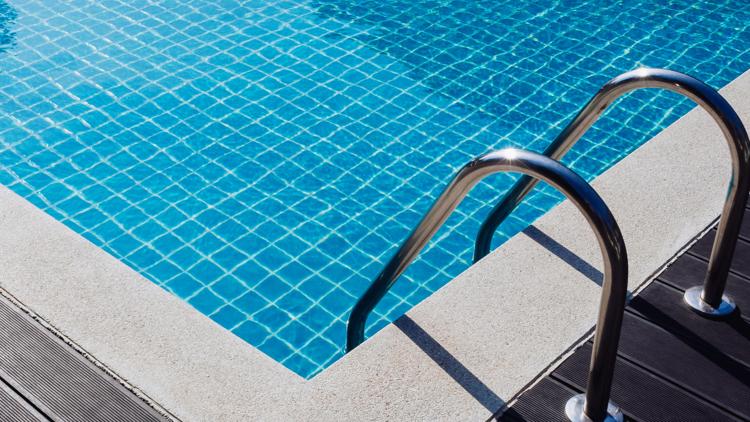 6-year-old in critical condition after near-drowning; Bradenton police investigate — WTSP 10 Tampa Bay