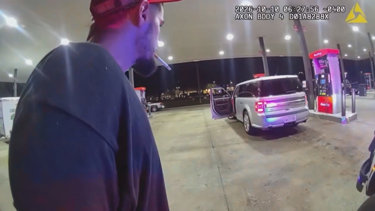 VIDEO: Deputies find 4 grams of fentanyl during traffic stop of a car with no tags in Tampa, HCSO says — WTSP 10 Tampa Bay, Land O' Lakes Community news